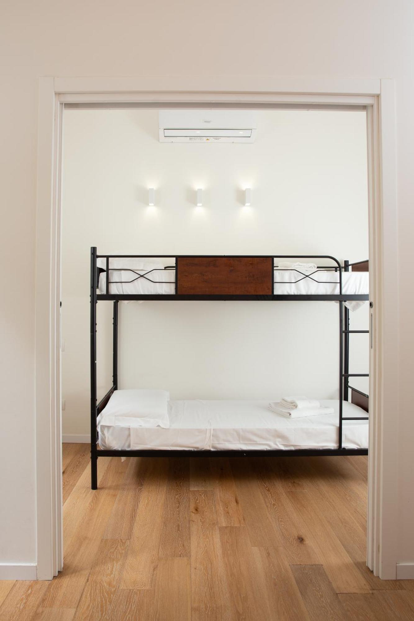 Klimt Central Station - Two Room Apartment Μιλάνο Εξωτερικό φωτογραφία